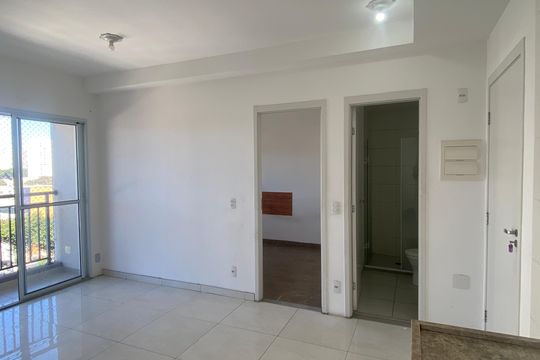 Sala de kitnet/studio para alugar com 1 quarto, 36m² em Presidente Altino, Osasco