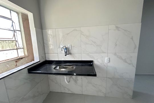 Cozinha de apartamento para alugar com 2 quartos, 50m² em Quintino Bocaiúva, Rio de Janeiro