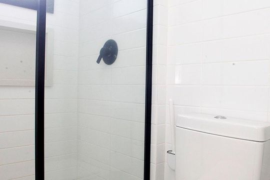 Banheiro 1 Quarto Suíte de apartamento para alugar com 1 quarto, 56m² em Santana, Porto Alegre
