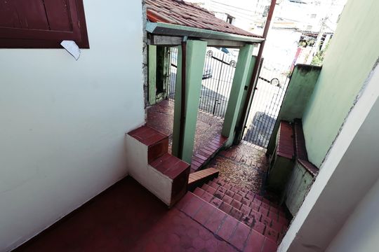 Garagem de casa à venda com 3 quartos, 200m² em Cambuci, São Paulo