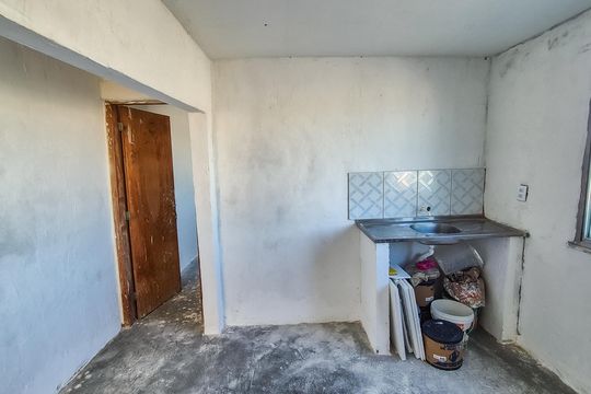 Área de Serviço / Cozinha  de casa para alugar com 1 quarto, 32m² em Vista Alegre, Rio de Janeiro