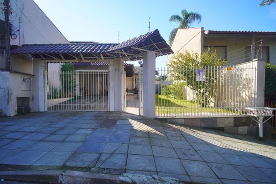 Fachada de casa para alugar com 3 quartos, 130m² em Rondônia, Novo Hamburgo