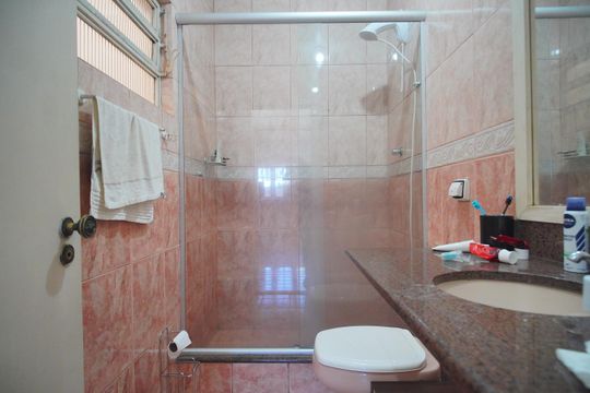 Banheiro 2 de casa para alugar com 3 quartos, 130m² em Rondônia, Novo Hamburgo