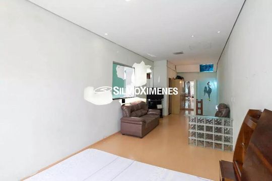 Casa à venda com 1 quarto, 78m² em Sagrada Família, Belo Horizonte