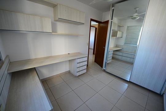 Apartamento à venda com 3 quartos, 81m² em Serrinha, Goiânia