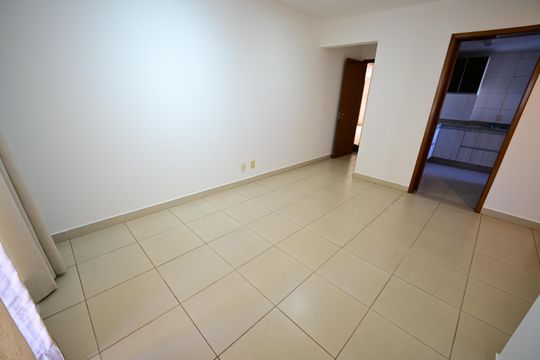 Apartamento à venda com 3 quartos, 81m² em Serrinha, Goiânia