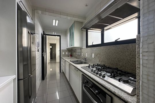 Cozinha de apartamento para alugar com 4 quartos, 350m² em Alphaville Industrial, Barueri