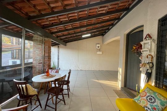 Casa para alugar com 3 quartos, 120m² em Jardim Mauá, Novo Hamburgo