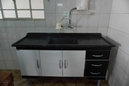 Casa para alugar com 2 quartos, 70m² em Jardim Santana, São Paulo