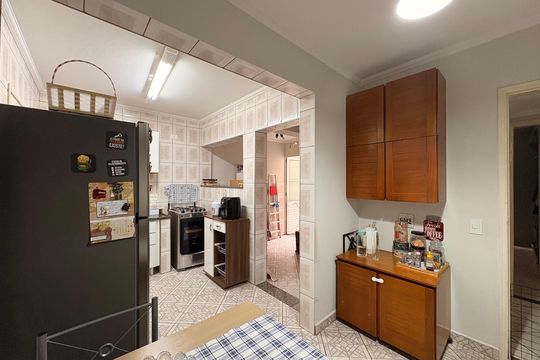 Cozinha de apartamento à venda com 2 quartos, 64m² em Vila Valparaíso, Santo André
