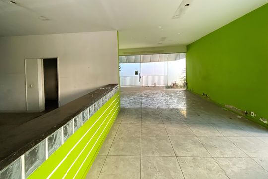 Sala de casa para alugar com 4 quartos, 380m² em Coração Eucarístico, Belo Horizonte