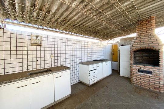 Cozinha de casa para alugar com 4 quartos, 380m² em Coração Eucarístico, Belo Horizonte