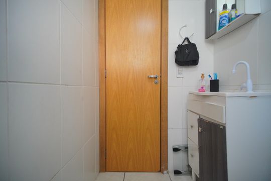 Banheiro de apartamento para alugar com 2 quartos, 52m² em Liberdade, Novo Hamburgo