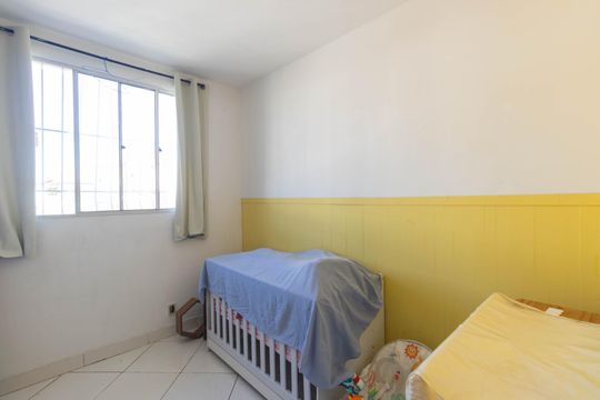 Quarto 2 de apartamento para alugar com 2 quartos, 47m² em Arsenal, São Gonçalo