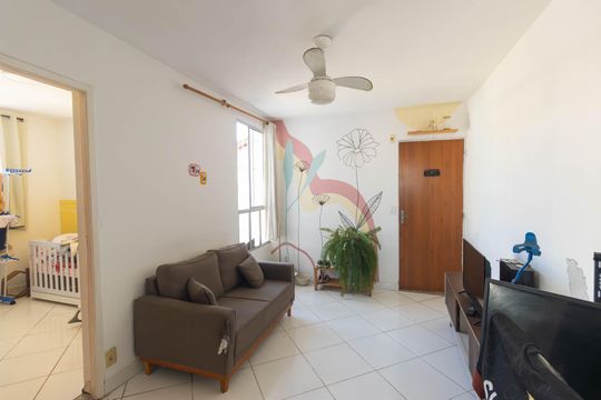 Sala de apartamento para alugar com 2 quartos, 47m² em Arsenal, São Gonçalo