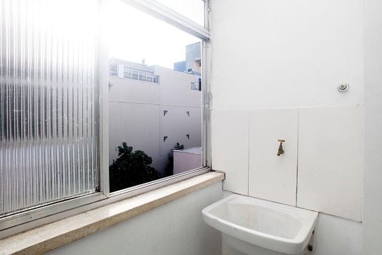 Cozinha/Área de serviço de apartamento para alugar com 1 quarto, 46m² em Menino Deus, Porto Alegre