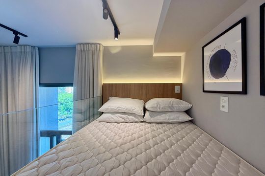 Quarto de apartamento à venda com 1 quarto, 27m² em Jardim das Acacias, São Paulo