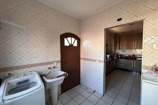 Área de Serviço de casa à venda com 3 quartos, 240m² em Vila Santana, São Paulo