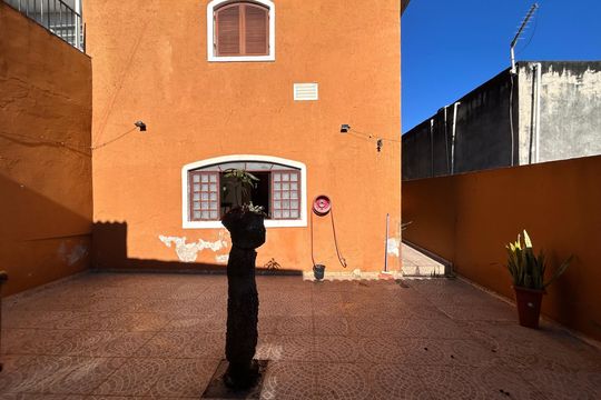 Quintal fundo - churrasqueira  de casa à venda com 3 quartos, 240m² em Vila Santana, São Paulo