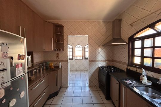 Cozinha  de casa à venda com 3 quartos, 240m² em Vila Santana, São Paulo