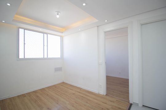 Sala de apartamento para alugar com 2 quartos, 34m² em Brasilândia, São Paulo