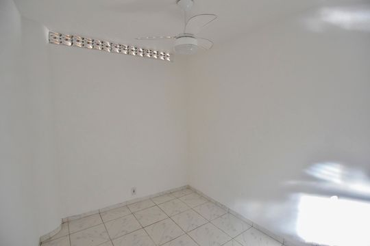 Sala de apartamento para alugar com 1 quarto, 40m² em Tijuca, Rio de Janeiro