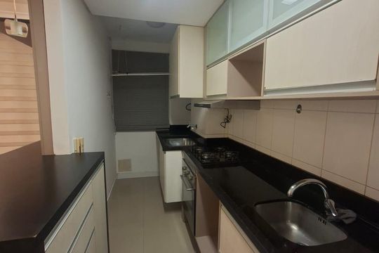 Cozinha de apartamento à venda com 2 quartos, 54m² em Jardim Itu, Porto Alegre