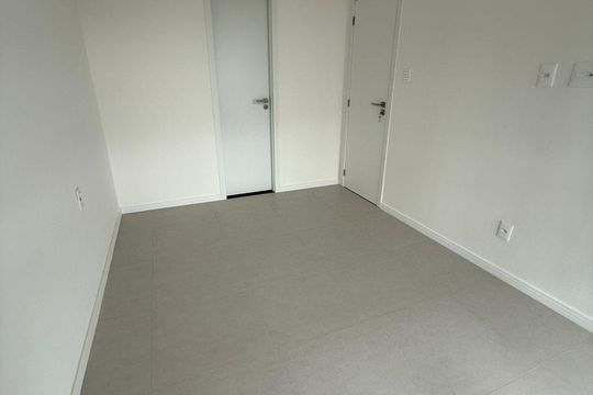 Quarto de kitnet/studio para alugar com 1 quarto, 39m² em Jaguaribe, Salvador