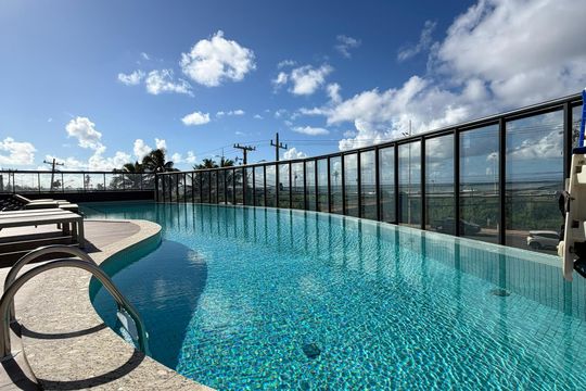 Piscina de kitnet/studio para alugar com 1 quarto, 39m² em Jaguaribe, Salvador