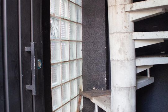 Escadas de Acesso de casa para alugar com 1 quarto, 30m² em Cidade Monções, São Paulo