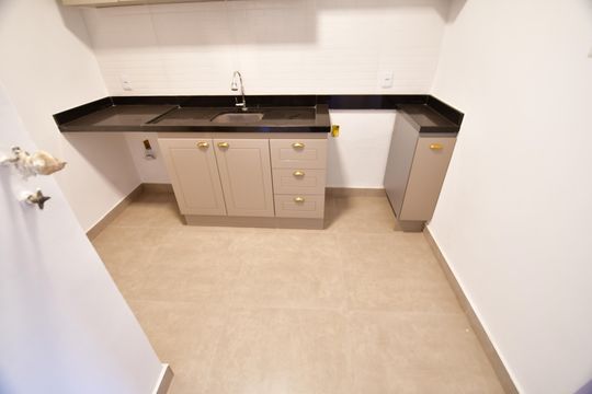 Cozinha de apartamento à venda com 2 quartos, 48m² em Vila Helena, Campinas