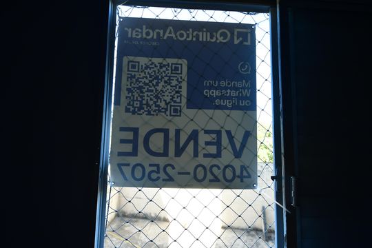 Placa de apartamento à venda com 2 quartos, 48m² em Vila Helena, Campinas