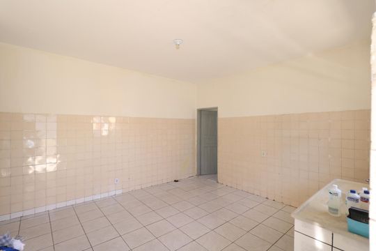 Cozinha de casa para alugar com 2 quartos, 100m² em Casa Grande, Diadema