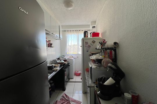 Apartamento à venda com 2 quartos, 42m² em Caiapos, Contagem