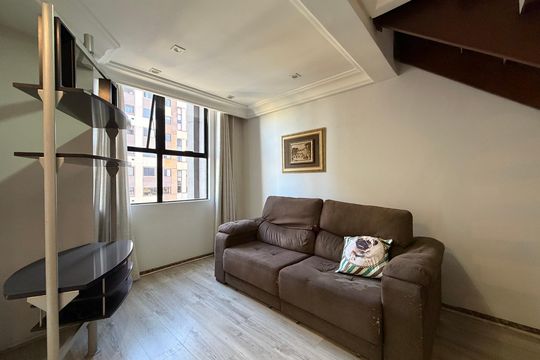 Apartamento para alugar com 1 quarto, 109m² em Cabral, Curitiba
