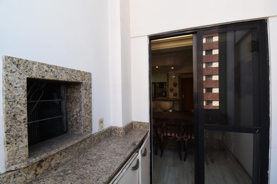 Sacada da Sala de apartamento para alugar com 1 quarto, 109m² em Cabral, Curitiba