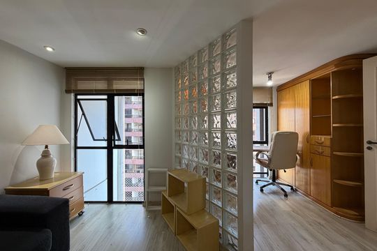 Apartamento para alugar com 1 quarto, 109m² em Cabral, Curitiba