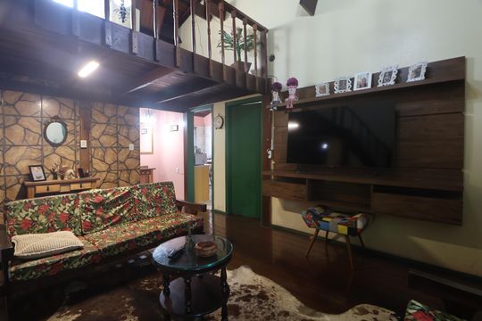 Sala de casa à venda com 3 quartos, 182m² em Estância Velha, Canoas