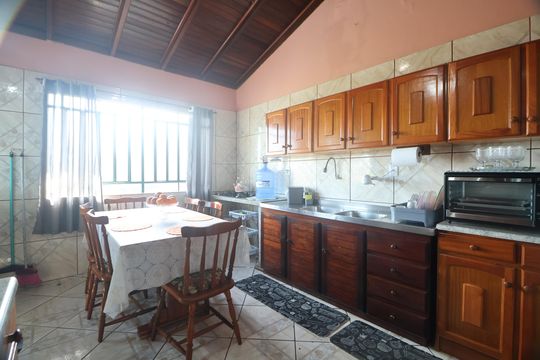 Cozinha - Armários de casa à venda com 3 quartos, 182m² em Estância Velha, Canoas