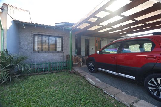 Garagem de casa à venda com 3 quartos, 182m² em Estância Velha, Canoas