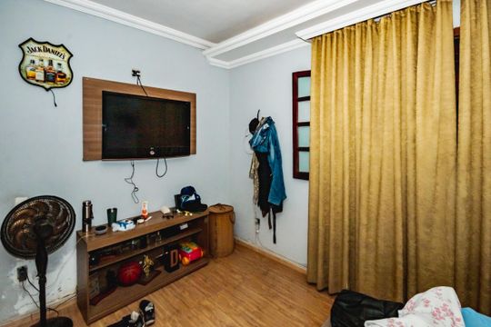 Casa à venda com 4 quartos, 600m² em Santa Terezinha, Belo Horizonte
