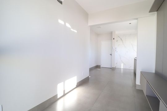Sala de apartamento para alugar com 3 quartos, 82m² em Santa Mônica, Uberlândia