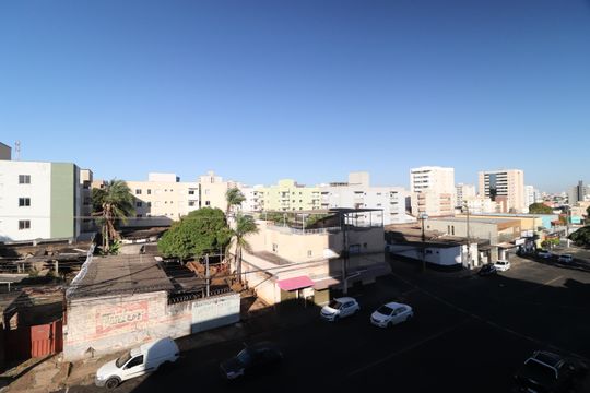 Vista de apartamento para alugar com 3 quartos, 82m² em Santa Mônica, Uberlândia