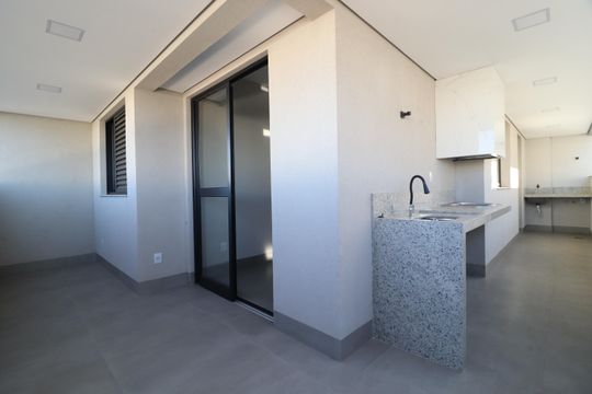 Varanda de apartamento para alugar com 3 quartos, 82m² em Santa Mônica, Uberlândia