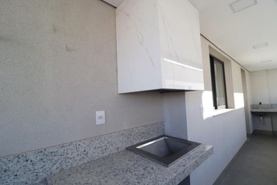Varanda - Churrasqueira de apartamento para alugar com 3 quartos, 82m² em Santa Mônica, Uberlândia