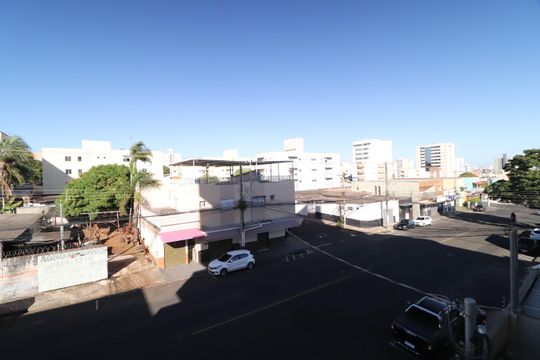 Vista de apartamento para alugar com 3 quartos, 82m² em Santa Mônica, Uberlândia
