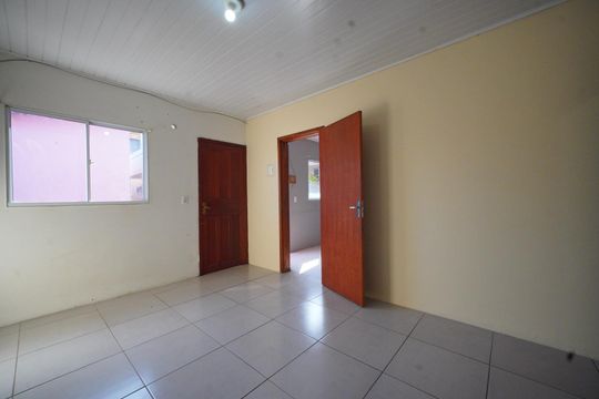Suíte de casa para alugar com 1 quarto, 45m² em Monte Cristo, Florianópolis