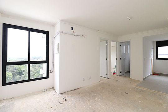 Apartamento à venda com 2 quartos, 45m² em Lomba do Pinheiro, Porto Alegre