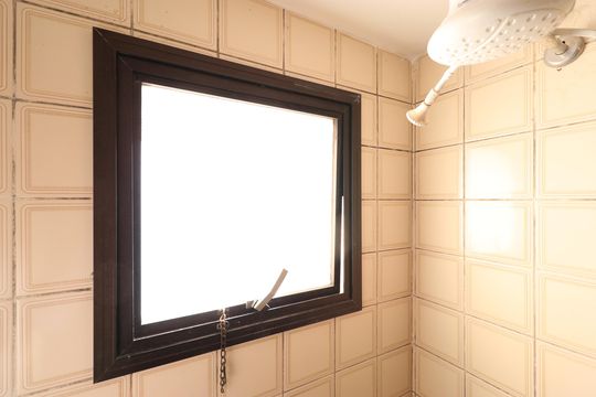 Banheiro  de apartamento à venda com 2 quartos, 62m² em Lapa, São Paulo