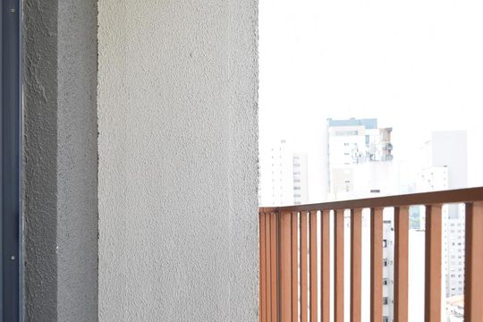 Varanda de kitnet/studio para alugar com 1 quarto, 24m² em Pinheiros, São Paulo